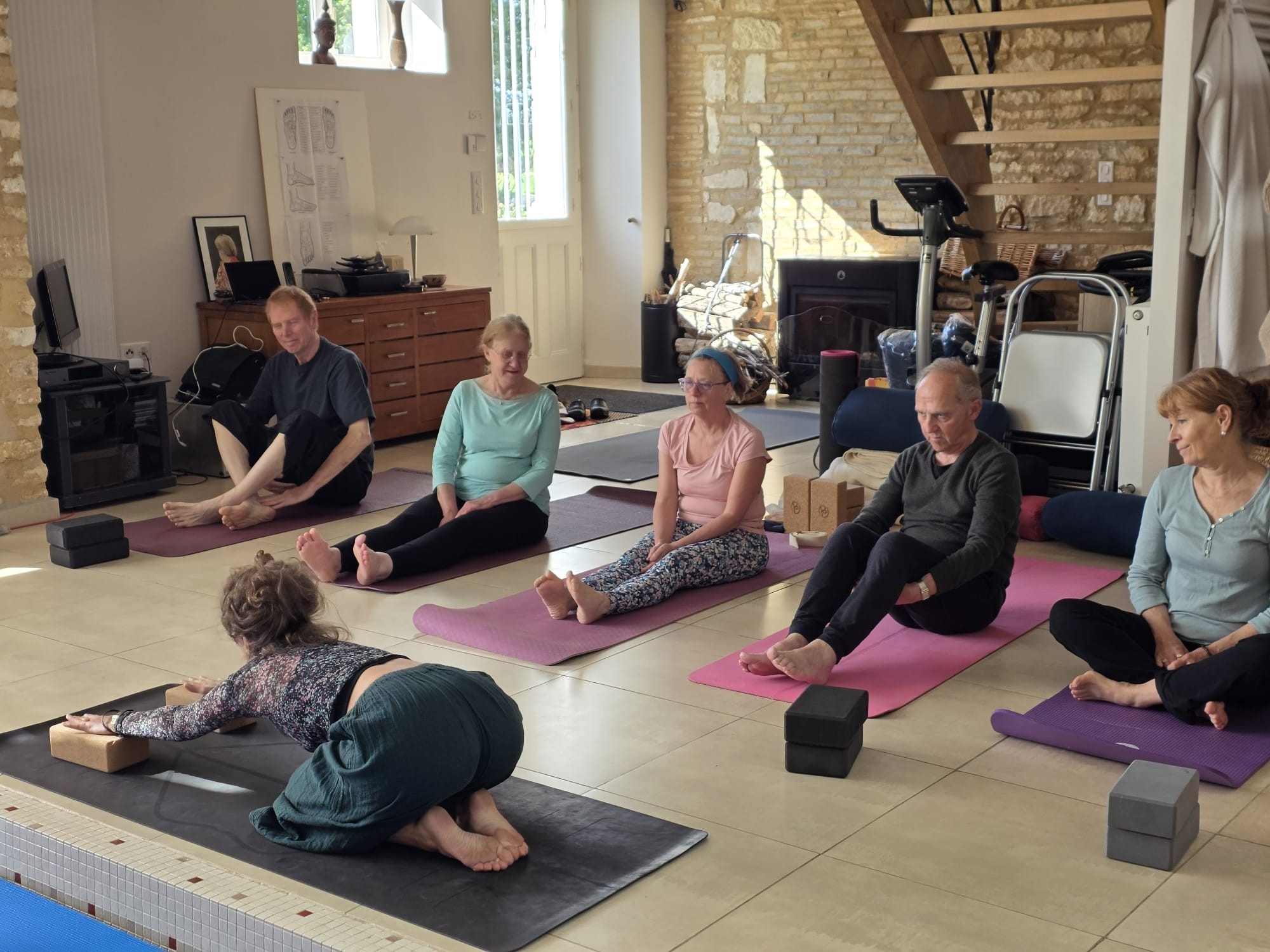 Séance de yoga collectif à domicile